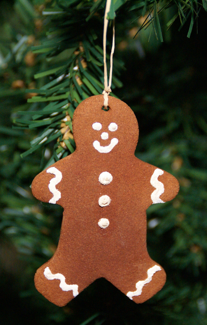 Solid Cinnamon Gingerbread Kid sm